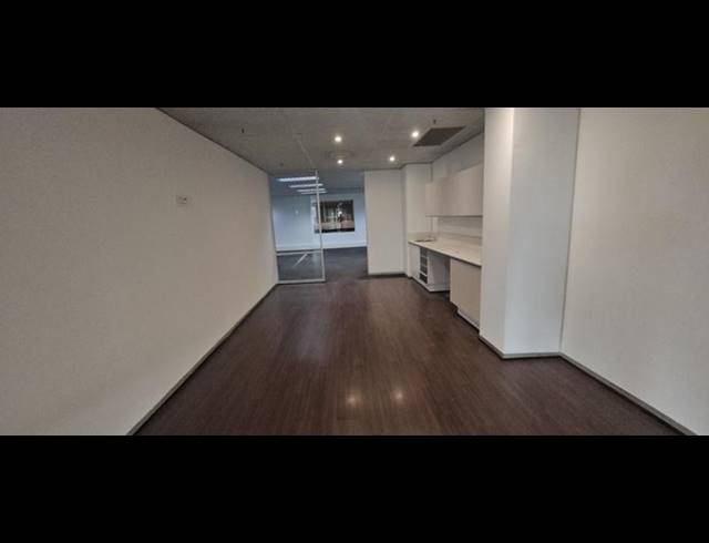 INDUSTRIAL PROPERTY TO RENT IN LONGMEADOW